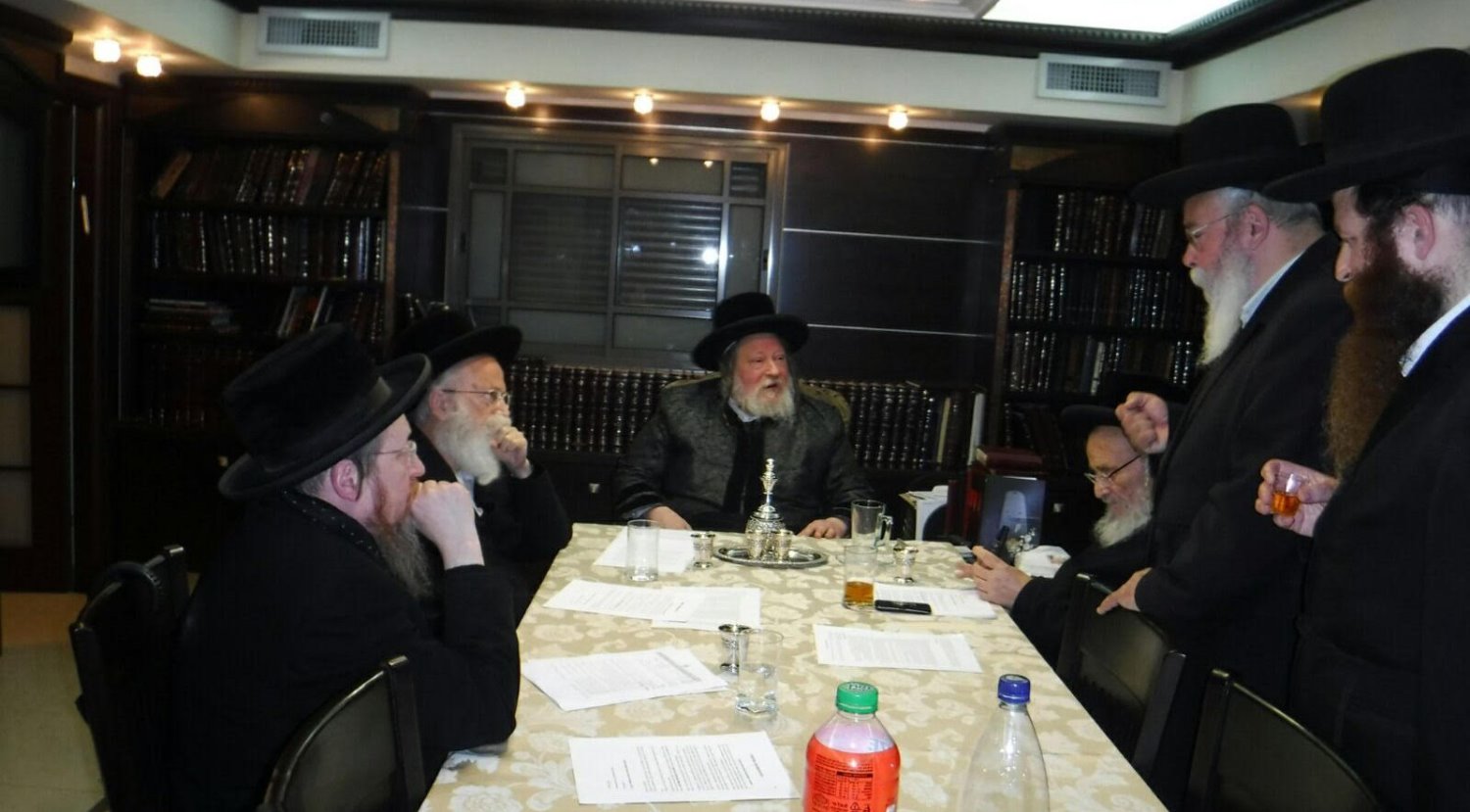 פגישת הרבנים בשבוע שעבר באשדוד (צילום: דודו חן)