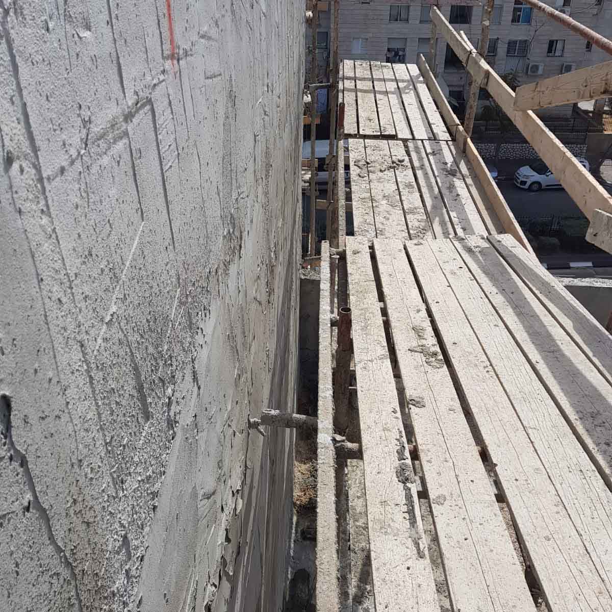 פיגום לקוי באתר בניה באשדוד. צילום: מינהל הבטיחות במשרד העבודה