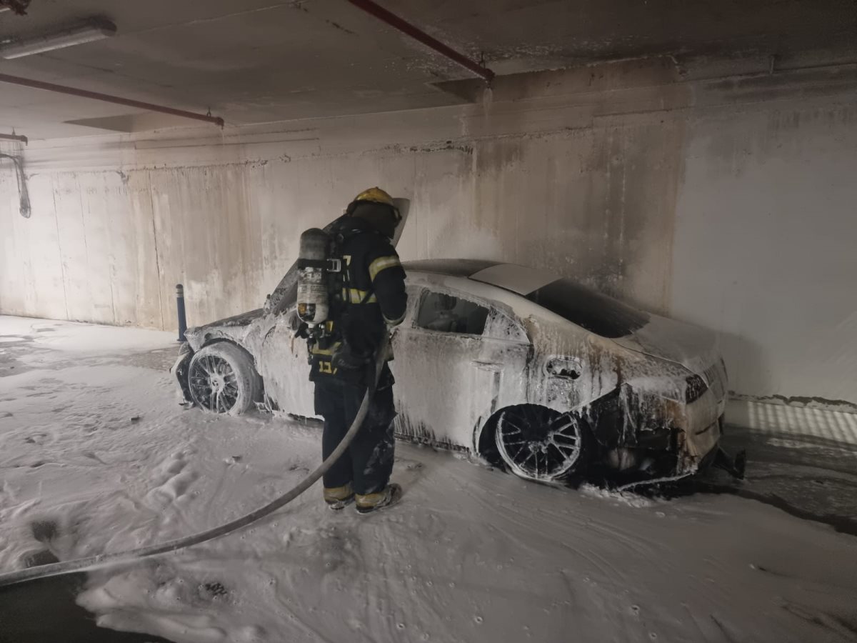 שריפת רכב באשדוד (באדיבות דוברות והצלה)