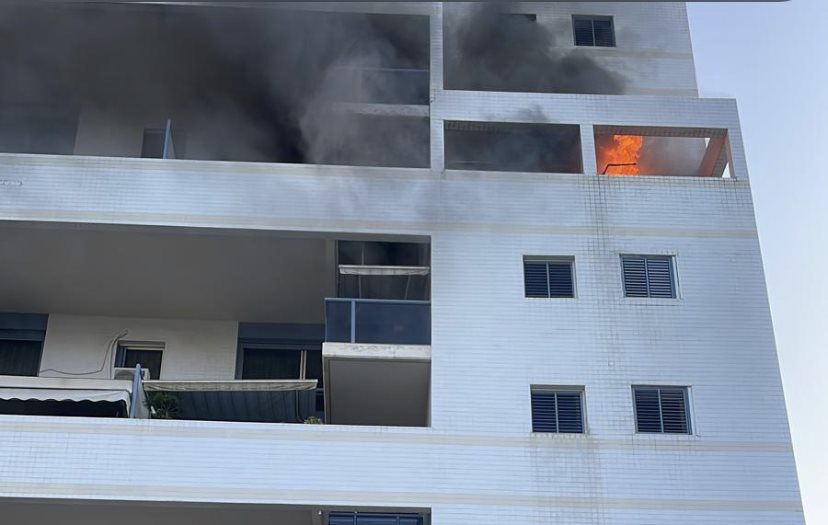 שריפה בדירה באשדוד (דוברות איחוד הצלה)