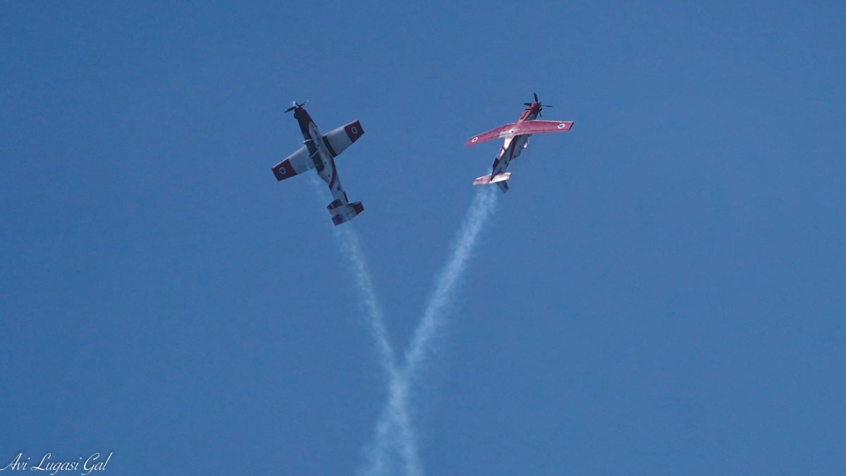 קפטן אבי לוגסי גל 