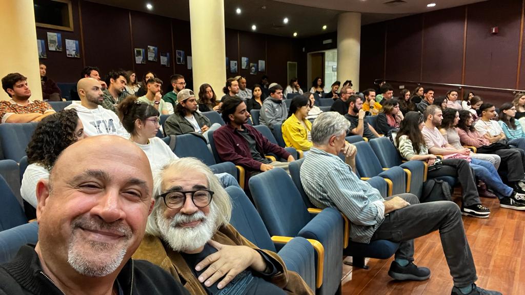 ראש ביהס לקולנוע בספיר סמי שלום שטרית ובמאי הקולנוע חיים בוזגלו בפתיחת הלימודים באשדוד