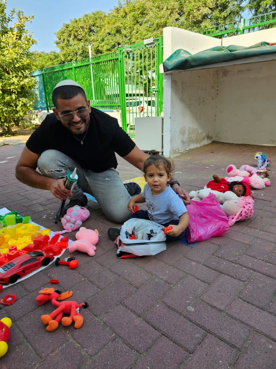 כנפיים של בובה מעון סביונים אשדוד, יח"צ