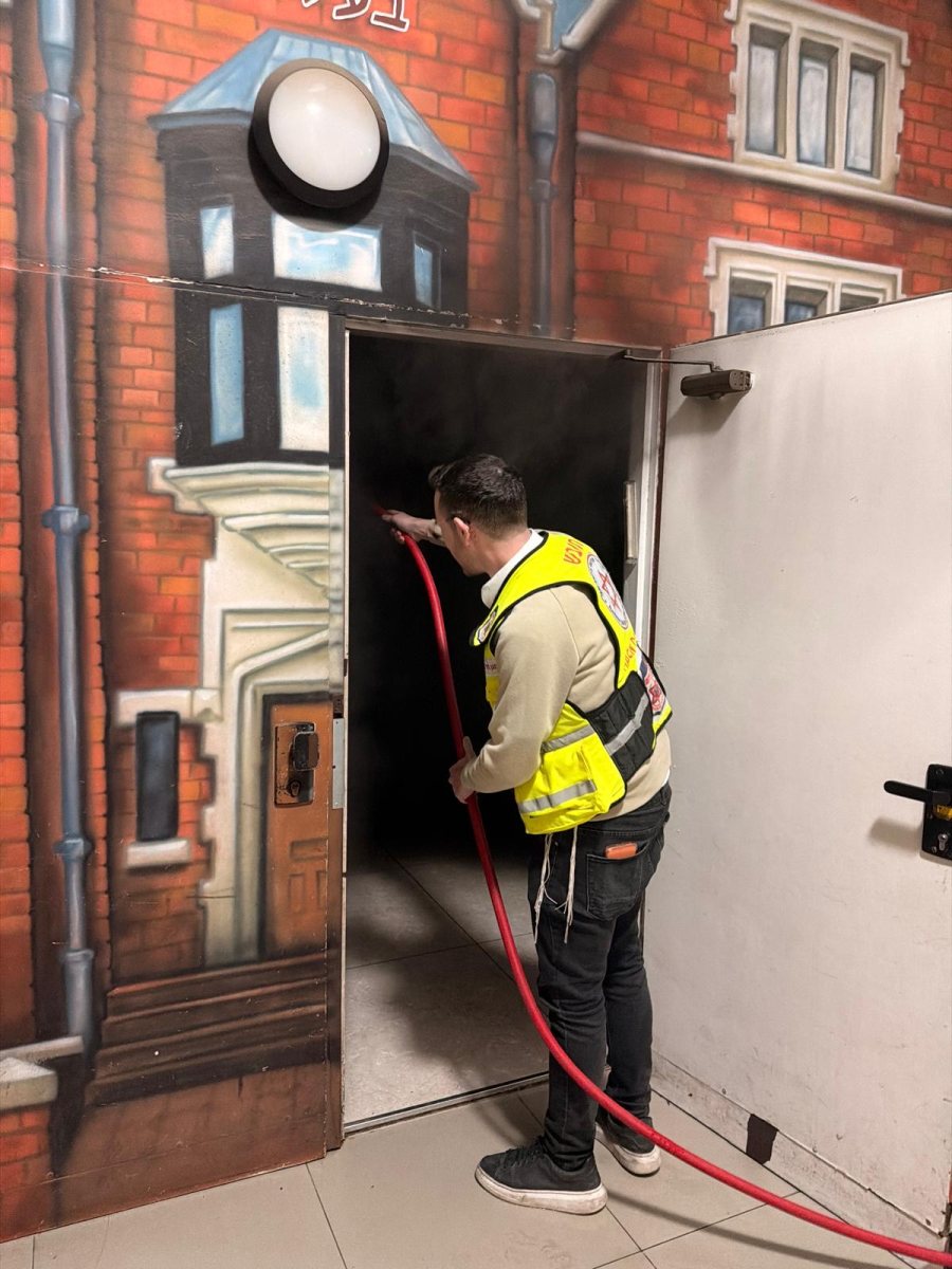 ניסיונות כיבוי האש 