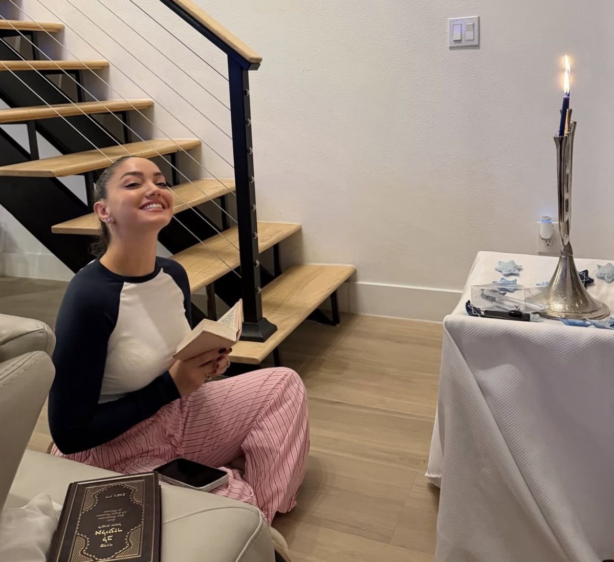 לוייר חכם על החנוכיה.