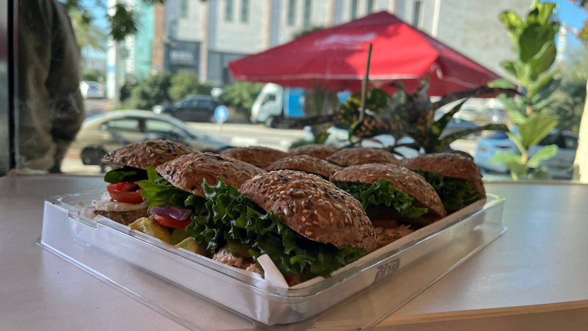 מגשי אירוח קפה קטן אשדוד