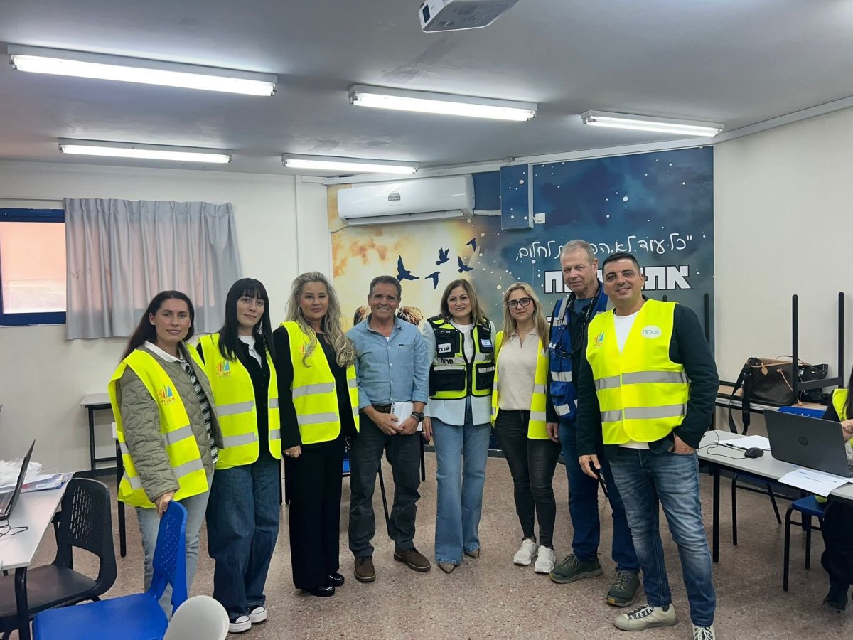 באדיבות מהות 