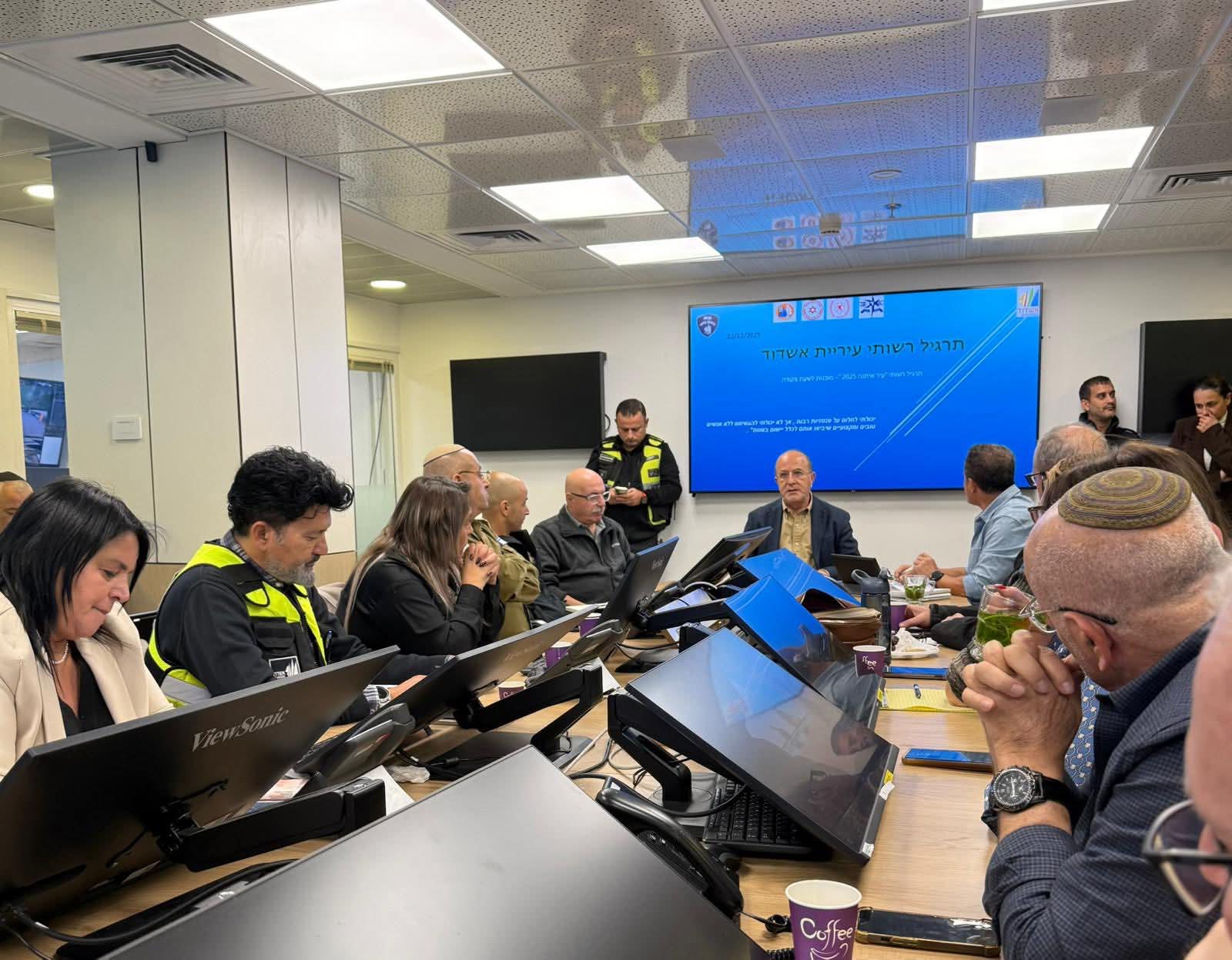 באדיבות מהות 