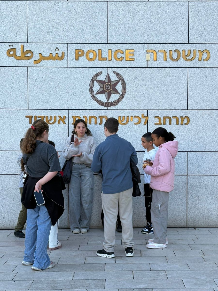 בני הנוער באשדוד מתנדבים בתחנת המשטרה