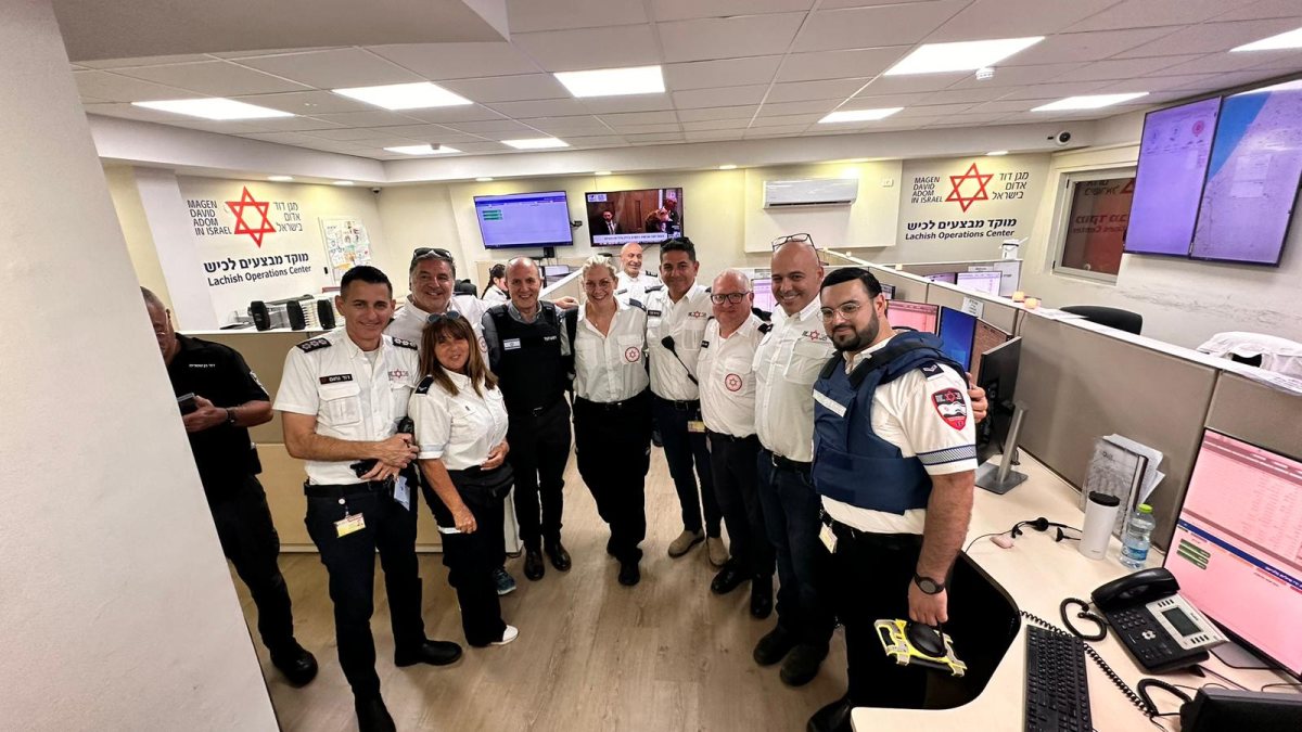מביקור ראש העיר במוקד מד"א לכיש באשדוד (תיעוד מבצעי מד"א)