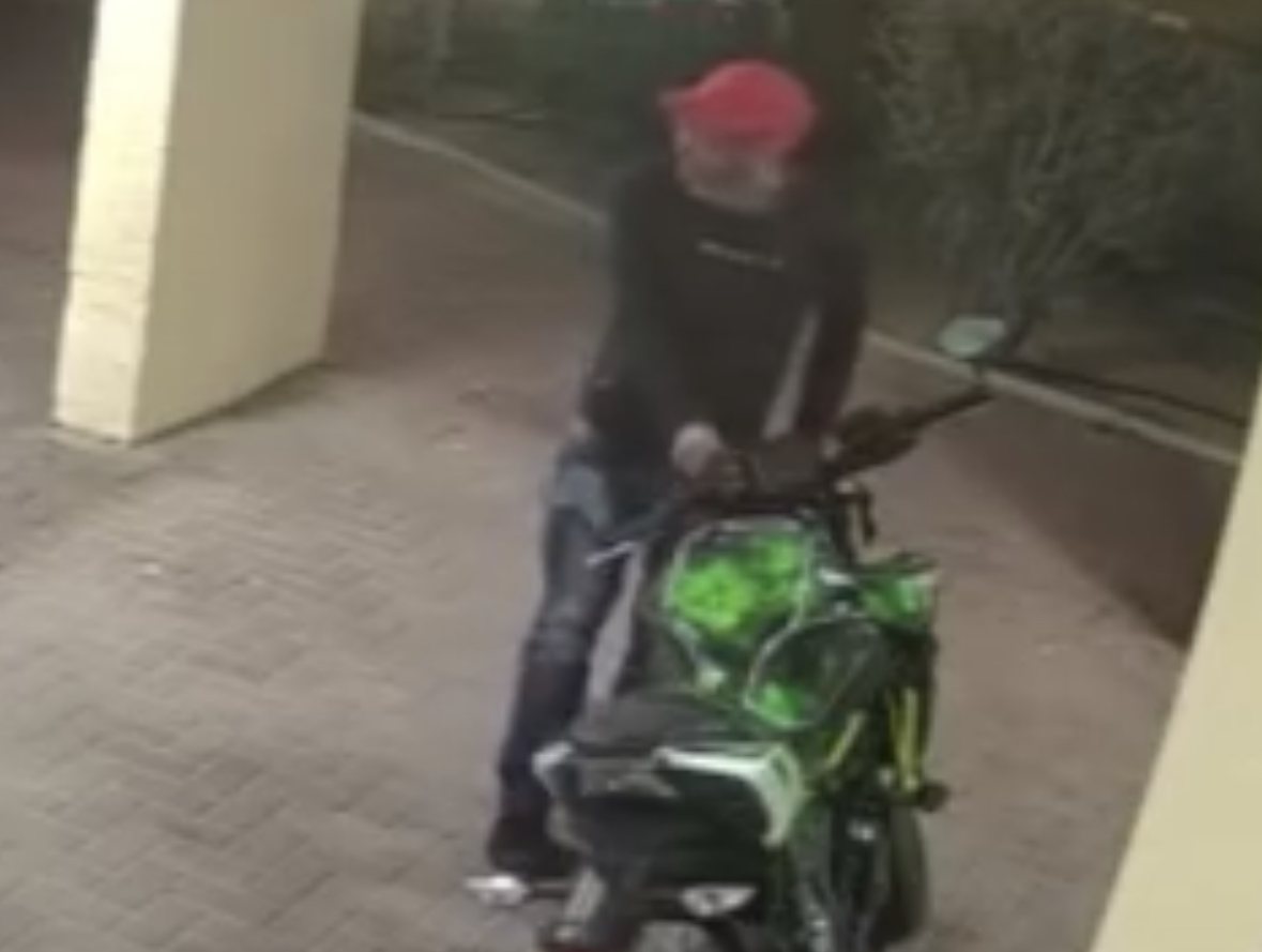 תיעוד ממצלמות האבטחה