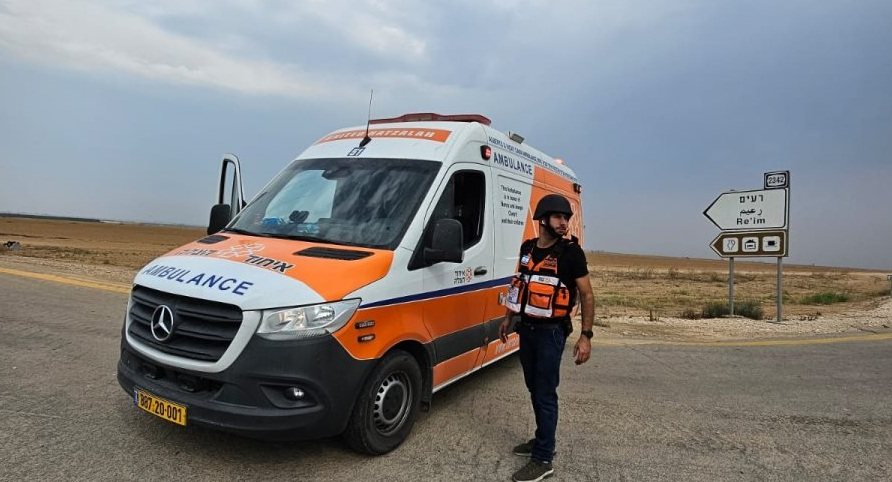 משה ויצמן חובש איחוד הצלה - העניקו טיפול ראשוני בשבעה באוקטובר לראש המוסד הנכנס האלוף רומן גופמן