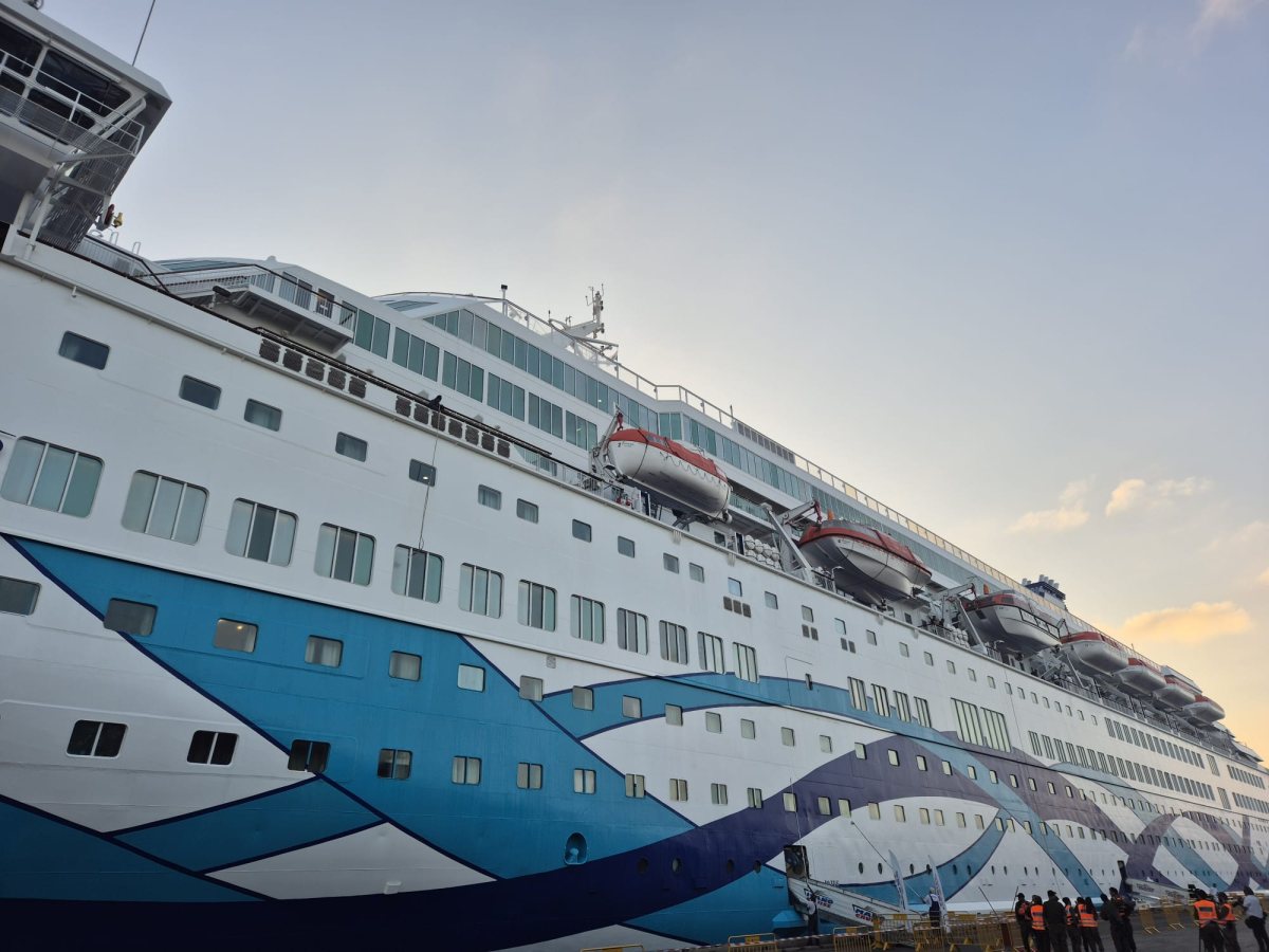 האונייה של מנו ספנות