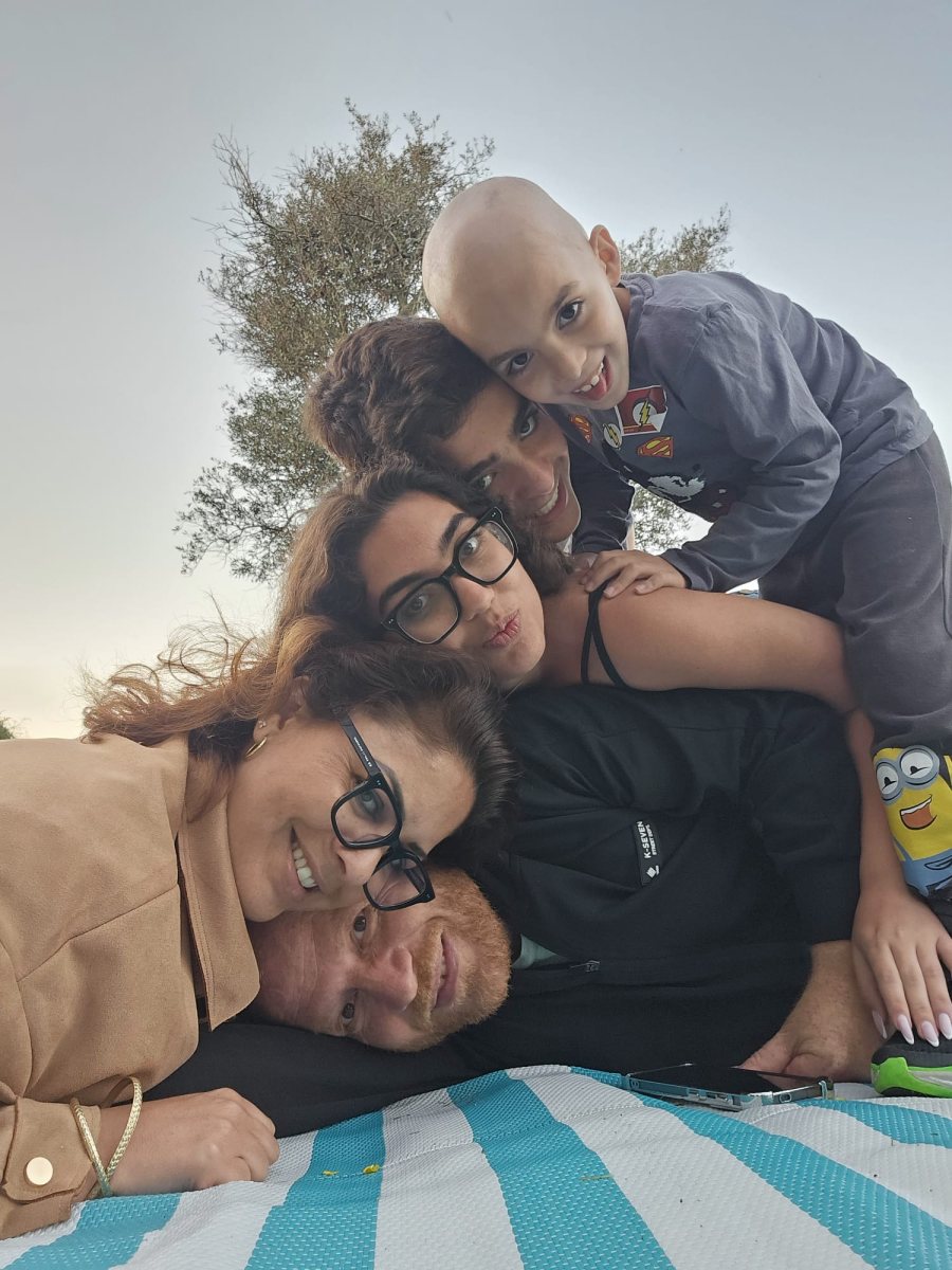 באדיבות המשפחה