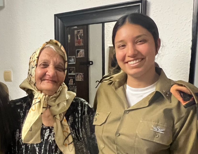 נורה שמשון ז״ל עם הנכדה אור מוזס הי״ד