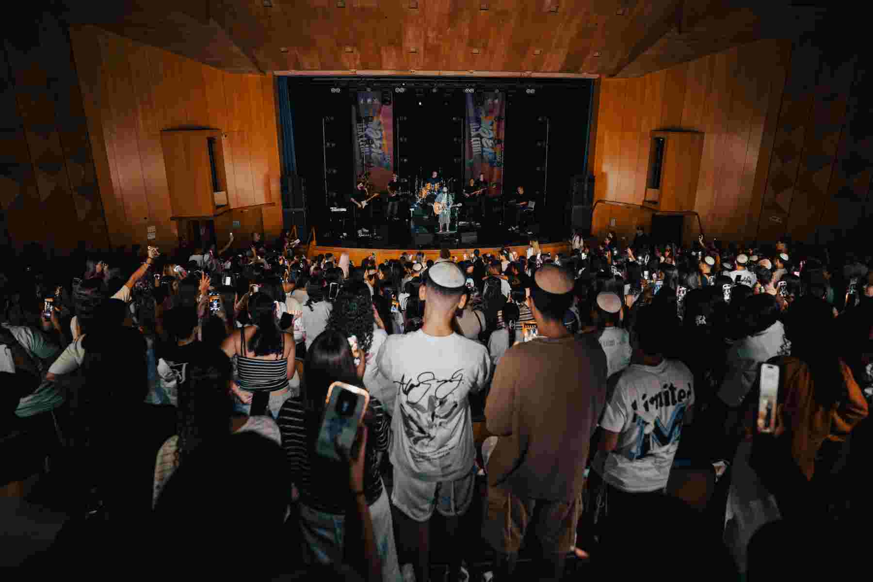 המופע של בן צור 1-צילום אלון גורגי