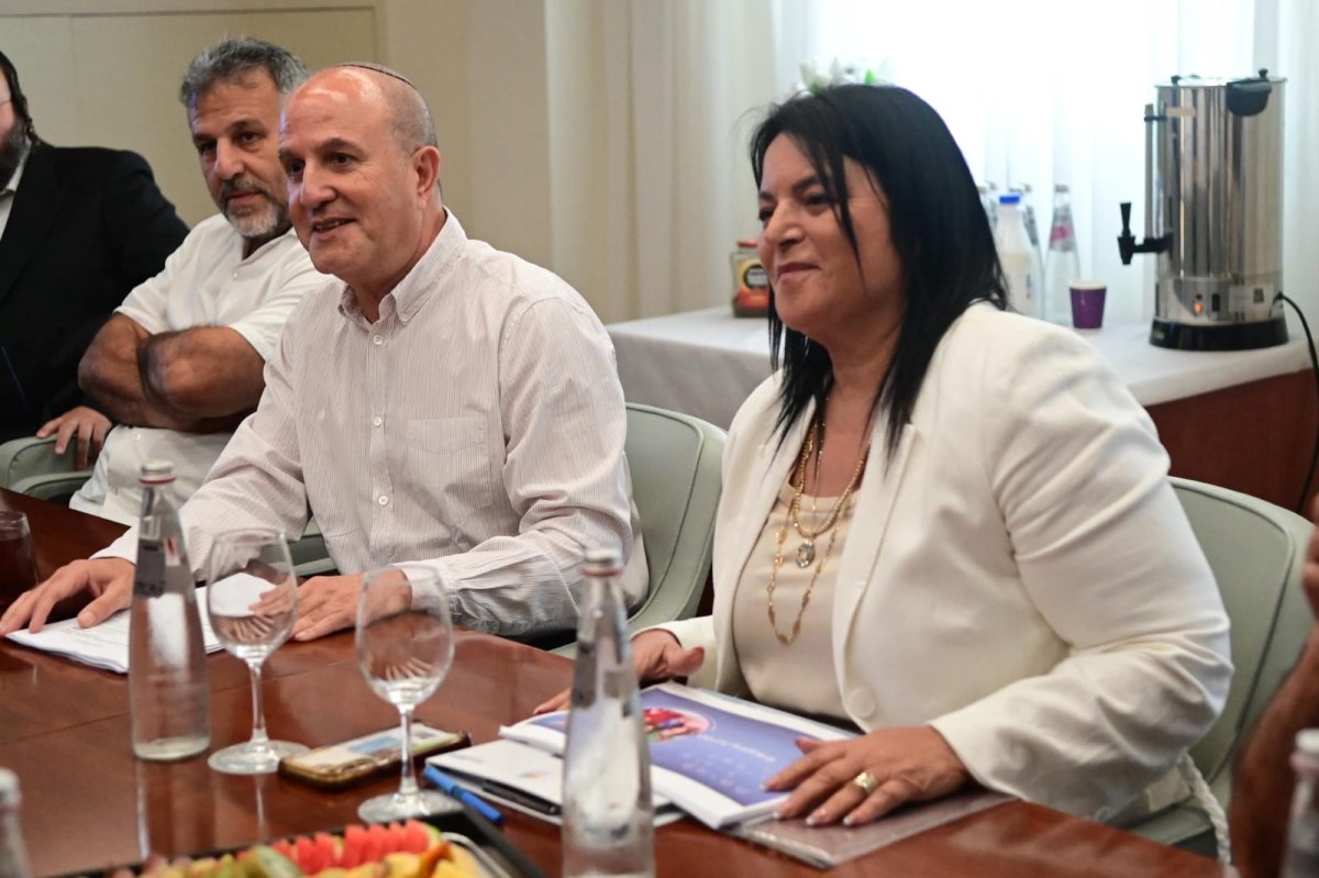 ד"ר יחיאל לסרי ויהודית ביטון (צילום: אורי קריספין)