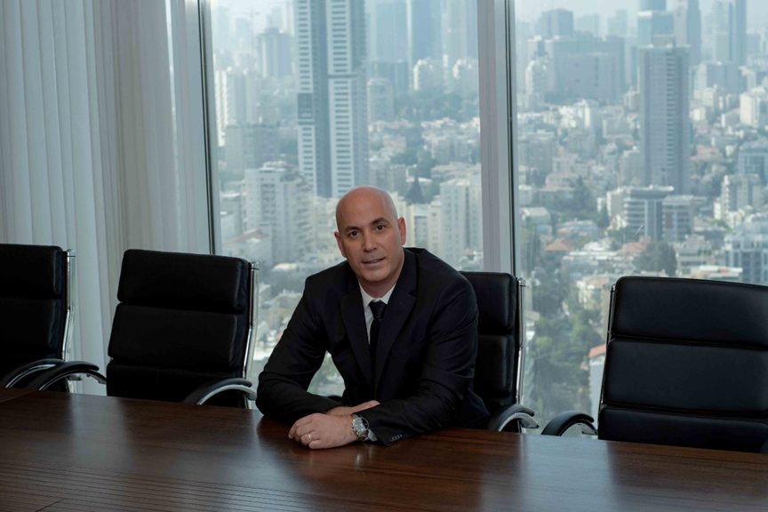 עו&quot;ד יוסי חמצני, רואה בכל תיק שליחות (קרדיט: יח&quot;צ)