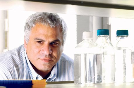 פרופ' גיל עצמון יחצ