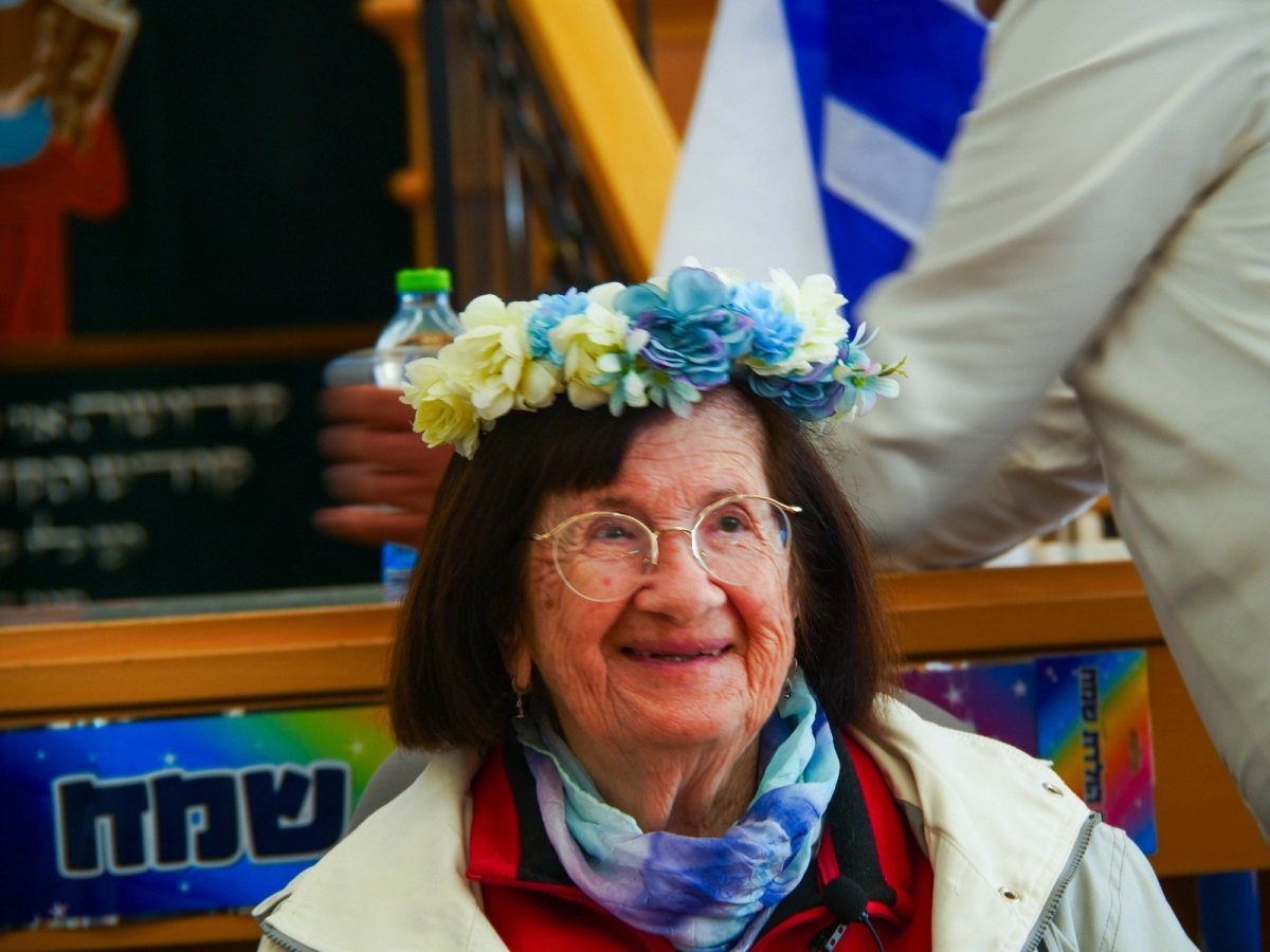 חוגגים 96 לילנה (צילום: אהרון מגל)