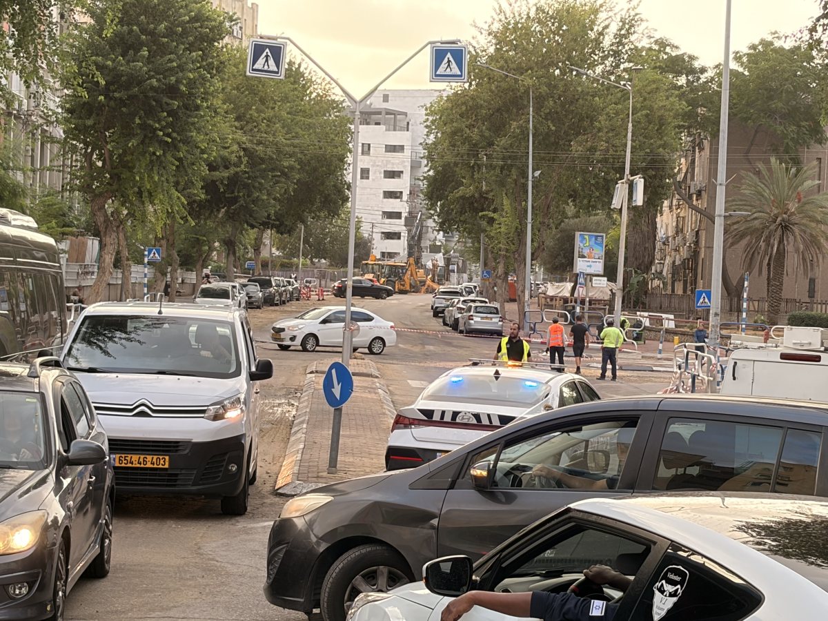 חסימת הכביש (קרדיט: אשדוד נט)