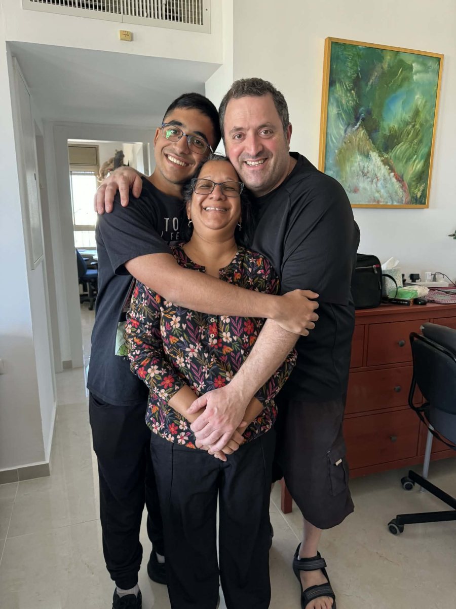 יהונתן והוריו באדיבות המצולמים