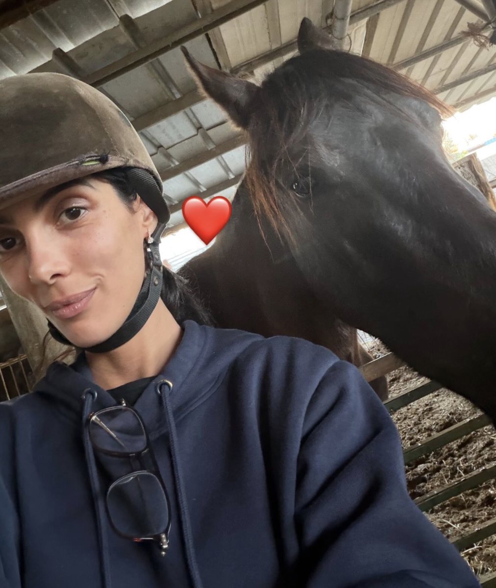 מישל והסוס.צילום פרטי