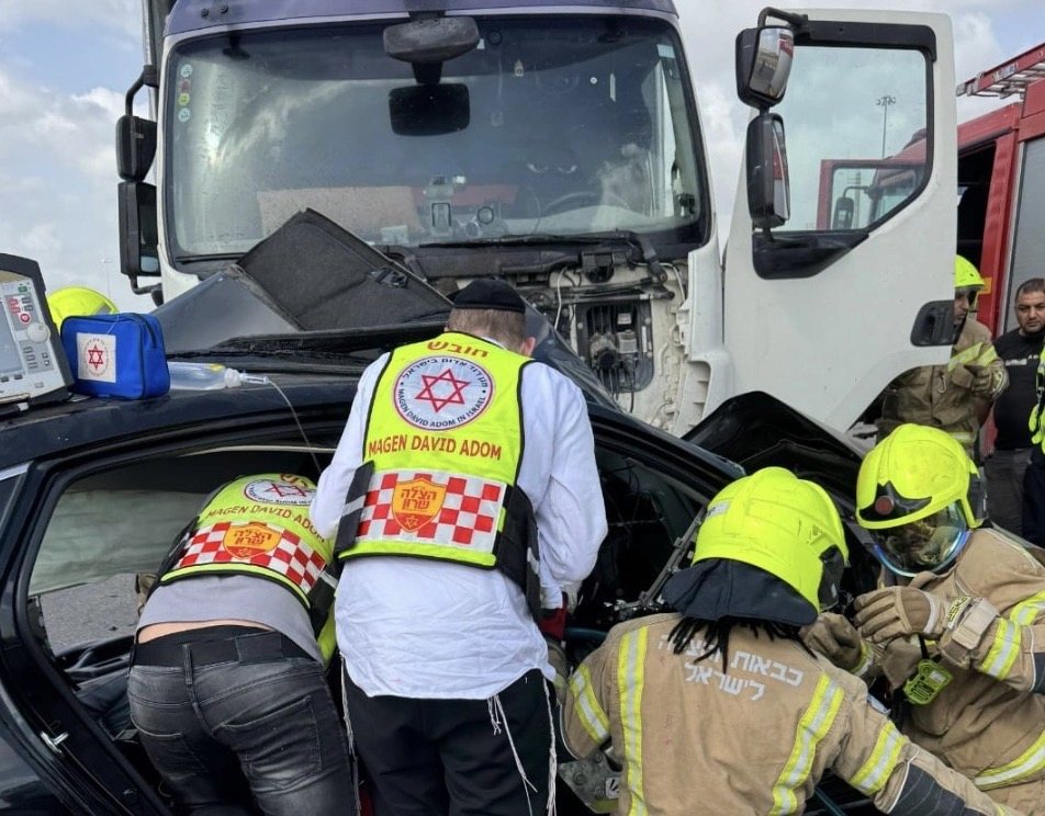 זירת התאונה הקטלנית (הצלה שרון)