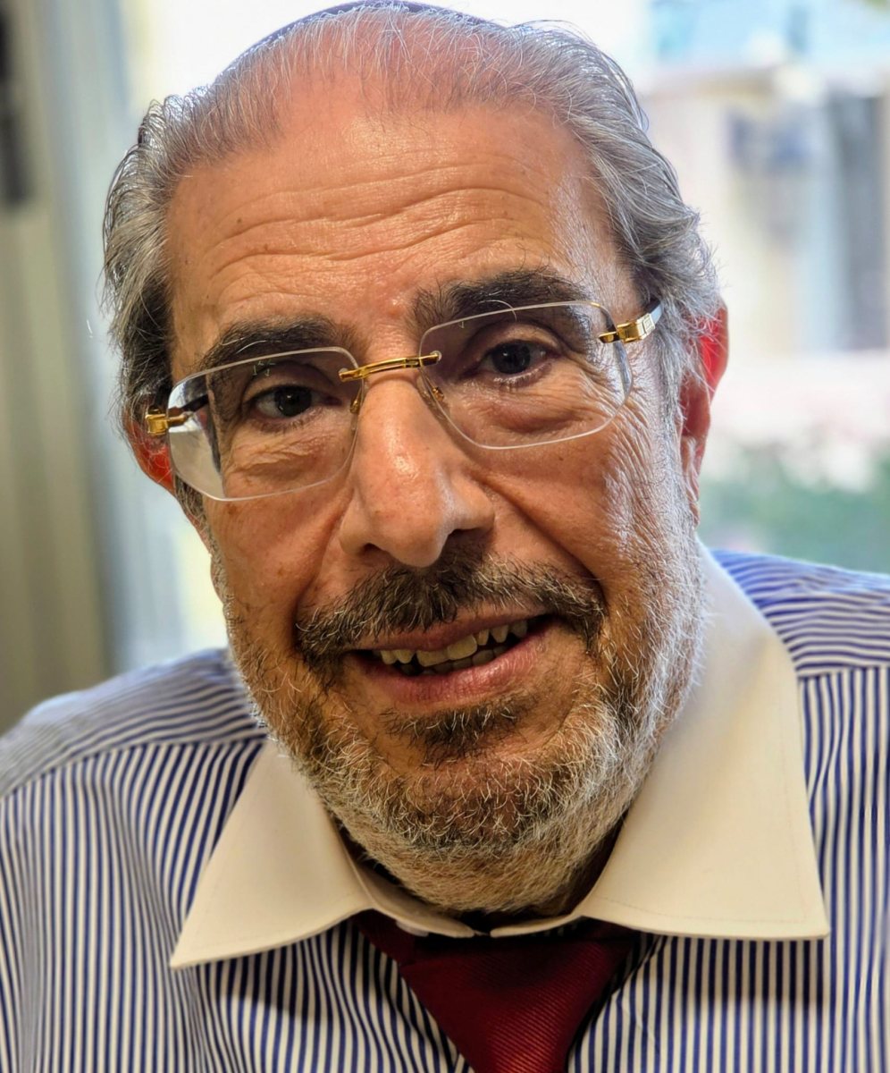 רוני אקריש-יחצ 100