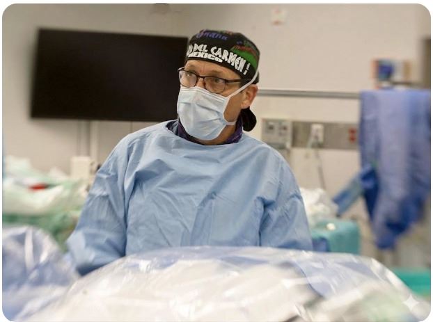  פרופ' ראט בניתוח