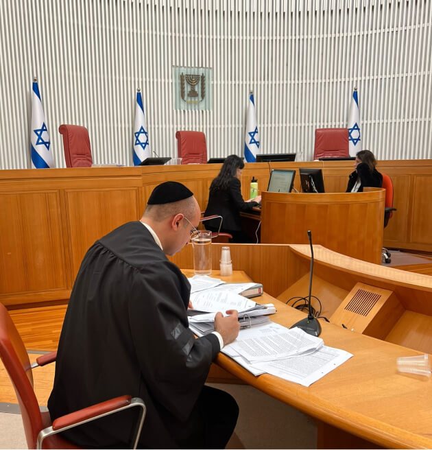	עורך דין ערן לוי אגמי