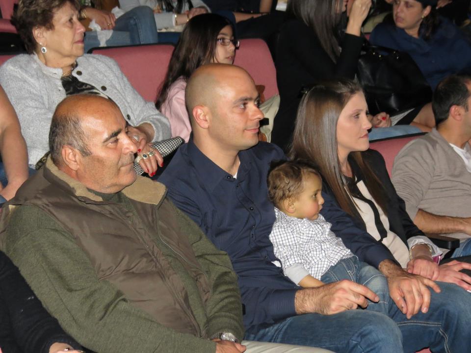 יונתן יחד עם הוריו בערב ההתרמה מיוחד שהתקיים בחודש מרץ האחרון