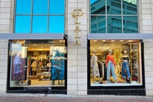  OOLALA – חנות בגדים באשדוד מהיבואן לצרכן  במחירים שוברי שוק 