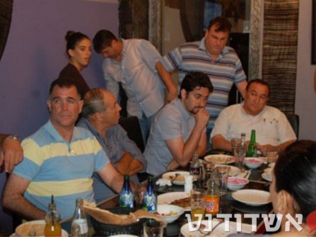 מכבי אשדוד במסעדת גחלים