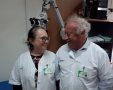 ד"ר זויה, מומחית לרפואת אף אוזן וגרון, וד"ר ארקדי, מומחה למחלות נוירולוגיות
