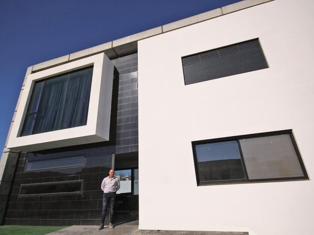 יעקב אביב מפקח בנייה (יח"צ)