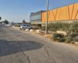 שטח פרטי? אשדוד נט חושף למי שייכים השטחים סמוך לרכבת שנחסמו לחניה באבנים גדולות