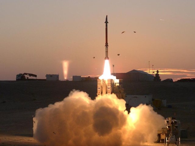 שיגור טיל קלע דוד(צילום: USMDA)