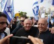גדי איזנקוט בביקור באשדוד: "כאן הבן שלי נפטר, מרגש מאוד עבורי להגיע לעיר" - צפו בוידאו