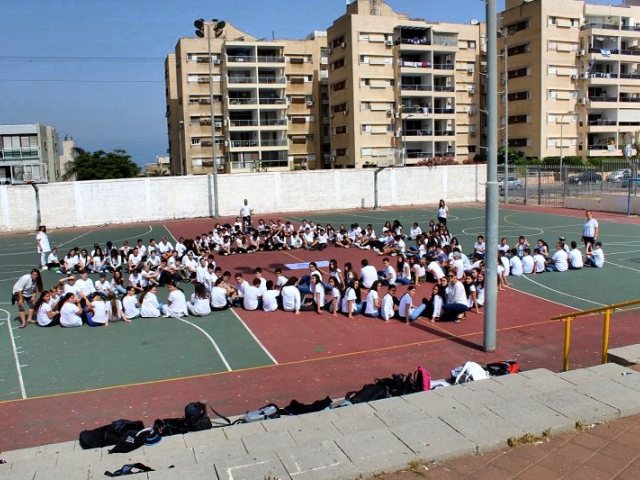 מגן דוד אנושי במקיף ו'