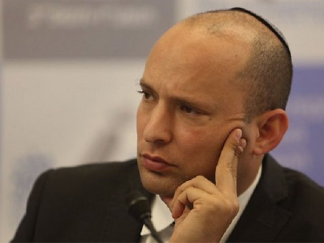 שר החינוך נפתלי בנט
