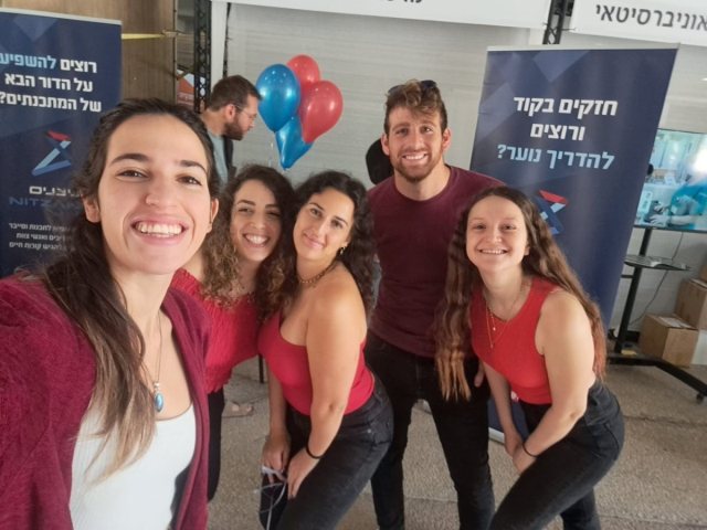 פעילי ניצנים. קרדיט: יח"צ עמותת בנתיבי אודי
