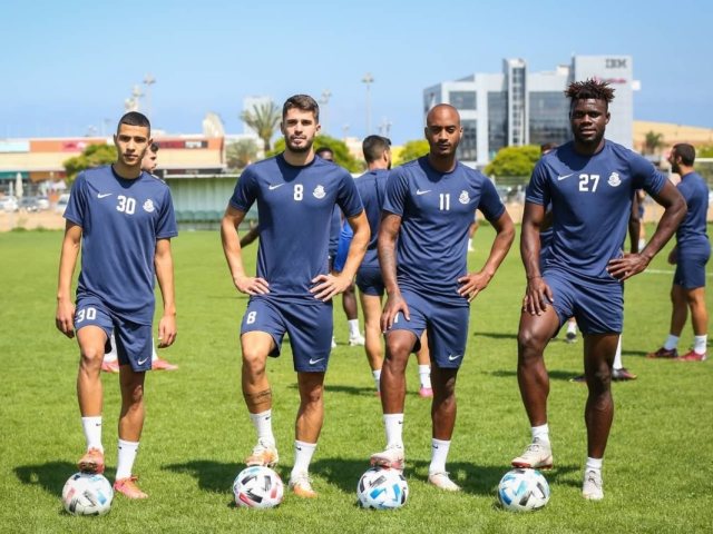 שחקני הרכש החדשים (טל אקוקה, מ.ס אשדוד)