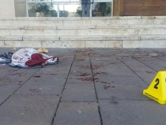 זירת אירוע דקירות - צילום ארכיון: עופר אשטוקר