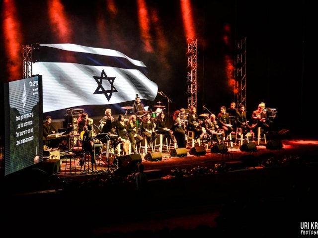 צילומים אורי קריספין