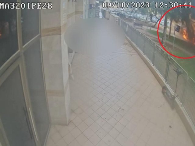 רגע התפוצצות הטיל בפארק