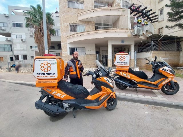 אברהם פורגס - קיבל אות הצטיינות על פועלו להצלת חיים 