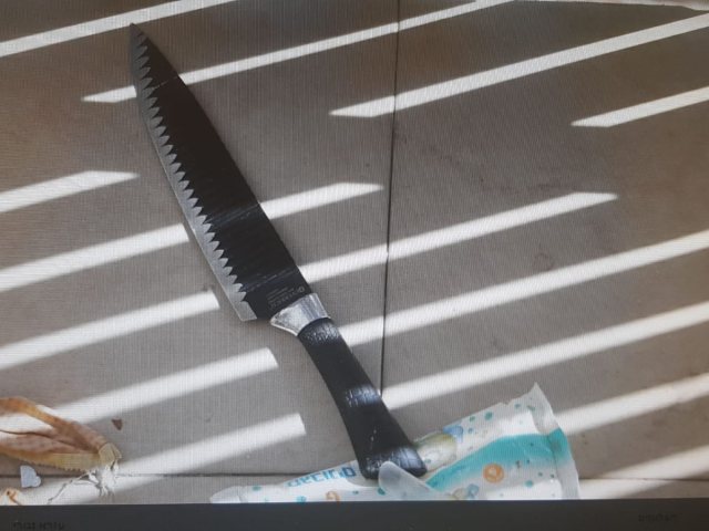 הסכין בה השתמשה האישה לדקירת בעלה