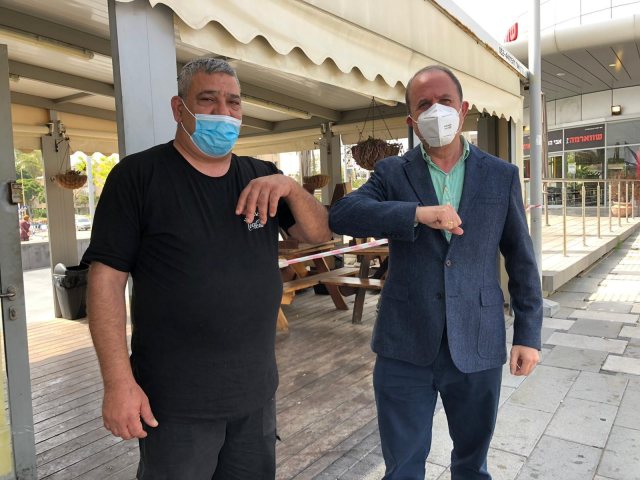 לסרי וכרמי בפגישה היום