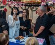 רבים במפגש חג באשדוד: גדי איזנקוט התארח בסוכתה של הלן גלבר